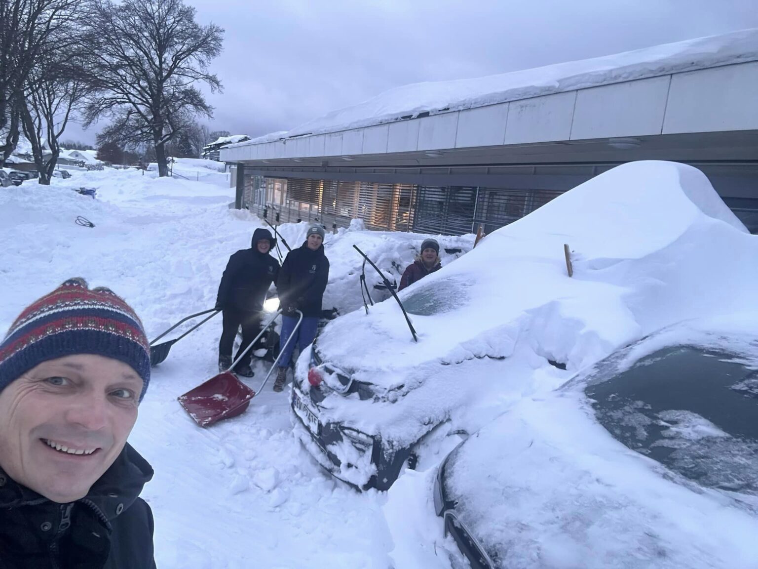 Snø Rellingen - Lei av snø? Husk å måke den viktigste plassen! - ReAvisa